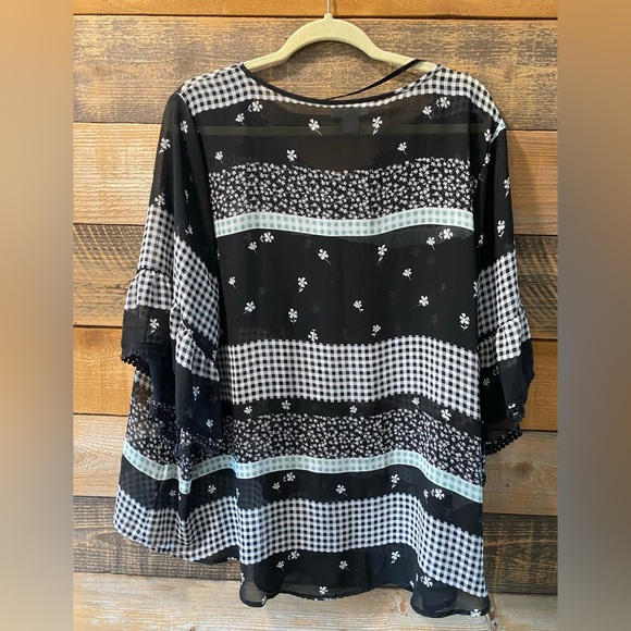 Style & Co Sheer Bell Sleeve Top Floral and Gingham Size 3X - Picture 2 of 8